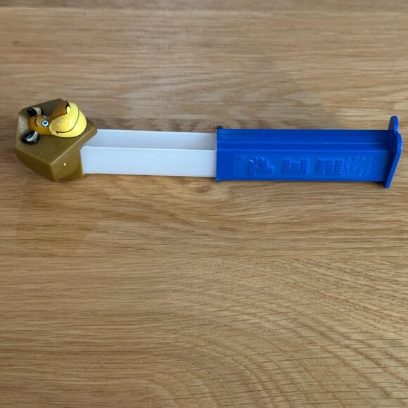 PEZ Candy Dispenser DreamWorks Madagascar Alex the Lion, Loose, Blue Stem, 2005 - Picture 14 of 15